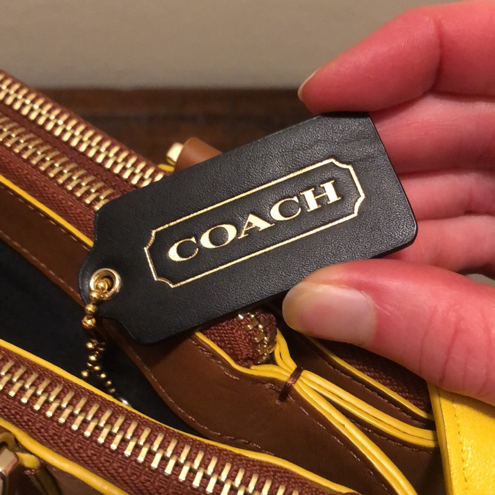 Authentic Tan leather Coach Borough bag crossbody/shoulder bag - Picture 4 of 13